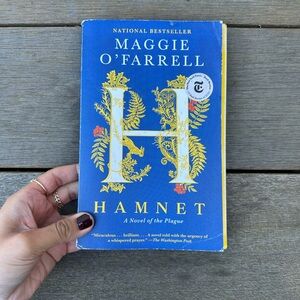 HAMNET | paperback